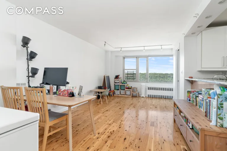 New York City Real Estate | View 900 West 190th Street, 11J | 2 Beds, 1 Bath | View 1