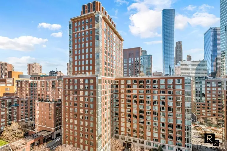 New York City Real Estate | View 212 Warren Street, 15A | room 8 | View 9