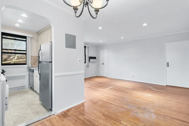 New York City Real Estate | View 245-01 62nd Avenue, E2 L | room 5 | View 6