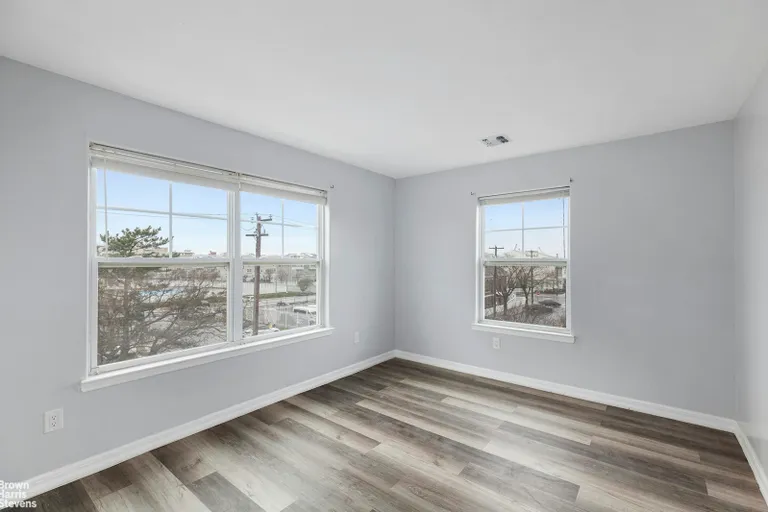 New York City Real Estate | View 7319 Lighthouse Drive, 2 | room 2 | View 3