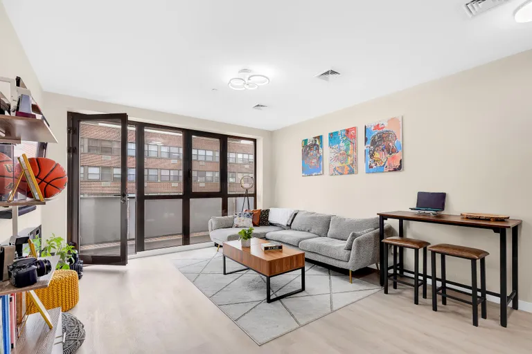 New York City Real Estate | View 179 West End Avenue, 4A | 1 Bed, 1 Bath | View 1
