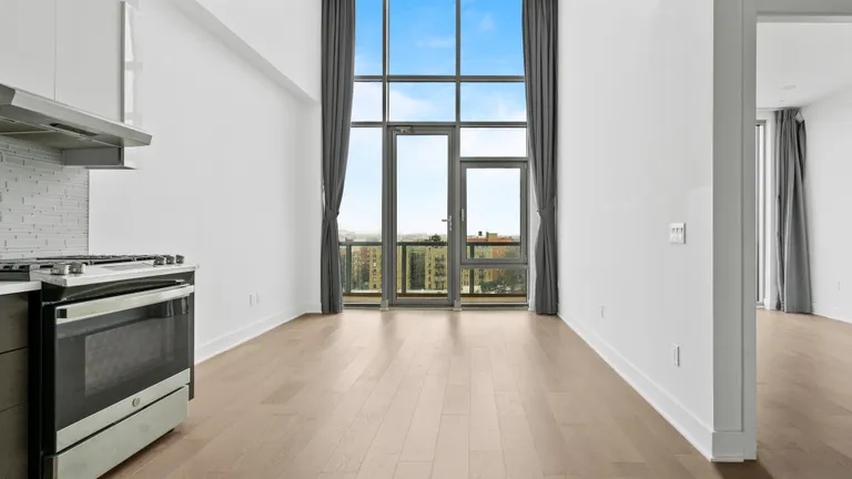 New York City Real Estate | View 50-11 Queens Boulevard, PH01 | room 1 | View 2