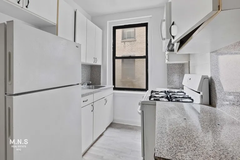 New York City Real Estate | View 43-34 49th Street, 4L | room 5 | View 6
