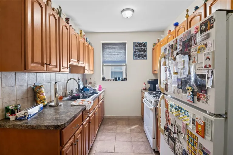 New York City Real Estate | View 1649 West 4th Street, 1 | room 3 | View 4
