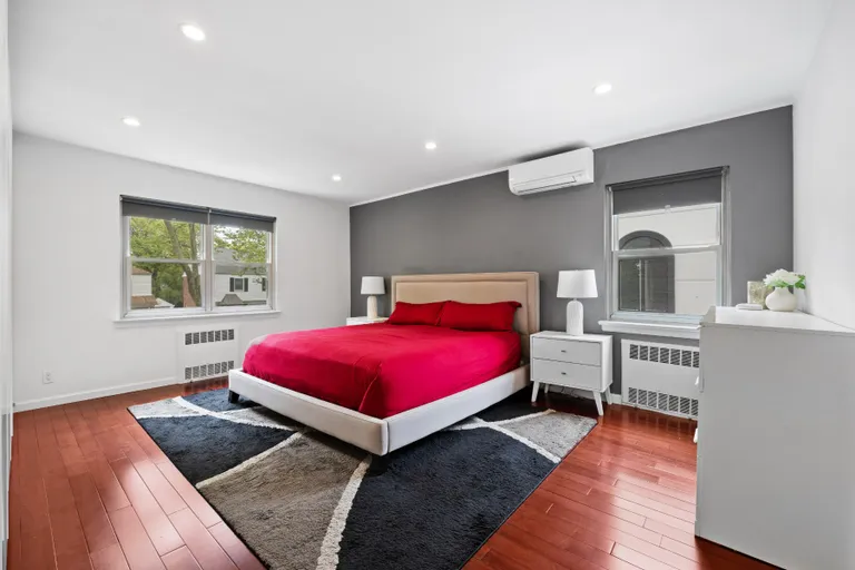 New York City Real Estate | View 82-32 215th Street, * | room 17 | View 18