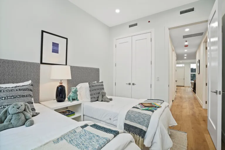 New York City Real Estate | View 1712 10th Avenue, 2F | room 18 | View 19