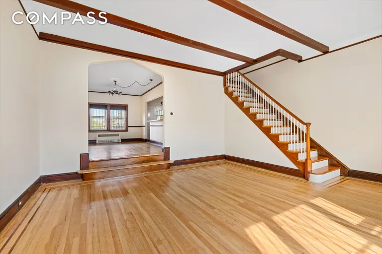 New York City Real Estate | View 32 Tudor Terrace | room 1 | View 2