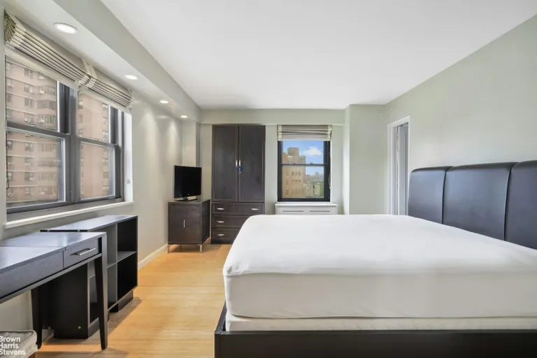 New York City Real Estate | View 212 East Broadway G901, G901 | room 5 | View 6