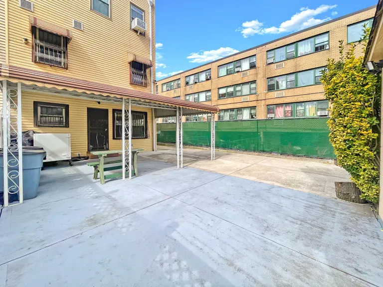 New York City Real Estate | View 433 Bristol Street | room 25 | View 26