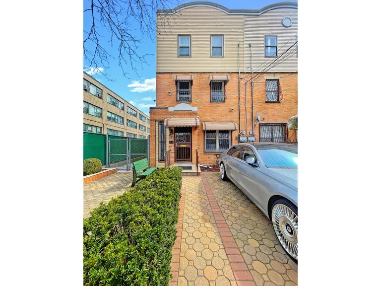 New York City Real Estate | View 433 Bristol Street | 5 Beds, 3 Baths | View 1