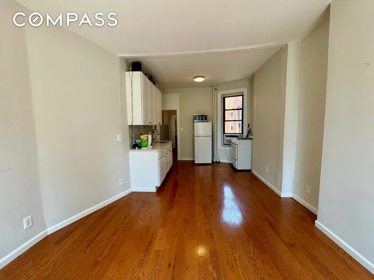 New York City Real Estate | View 349 West 44th Street 5Fe, 5FE | room 2 | View 3