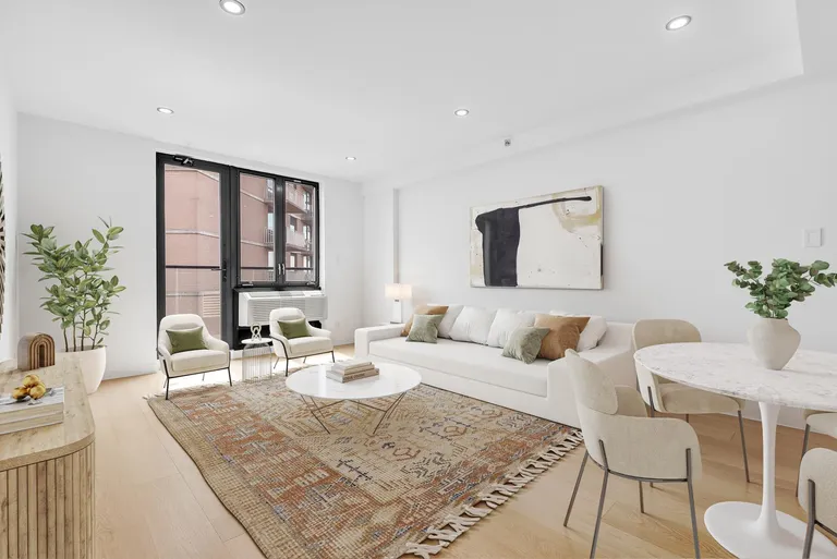 New York City Real Estate | View 116-17 Grosvenor Lane 7-A, 7A | room 1 | View 2