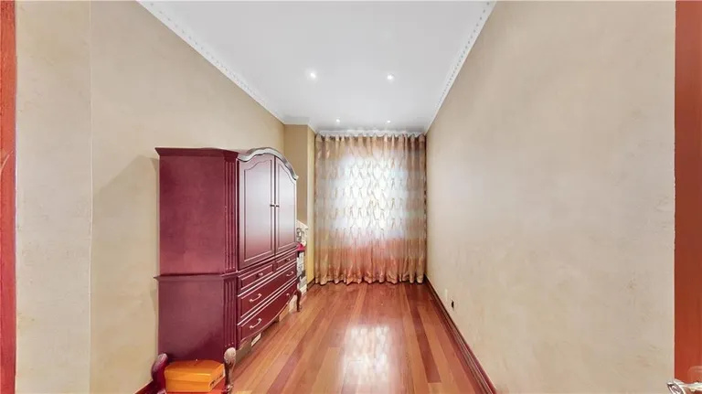 New York City Real Estate | View 20 Corbin Place | room 21 | View 22