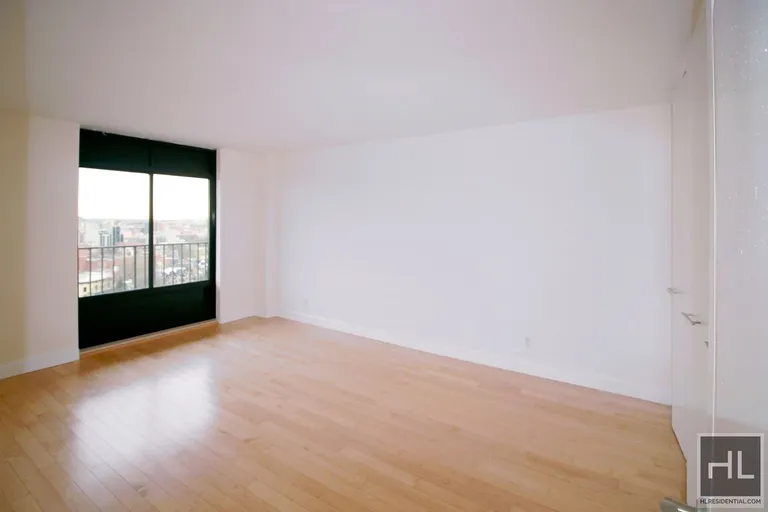 New York City Real Estate | View 25-40 Shore Boulevard, 17C | room 13 | View 15