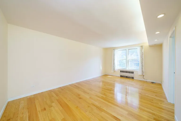 New York City Real Estate | View 2260 Benson Avenue, 1L | room 3 | View 4