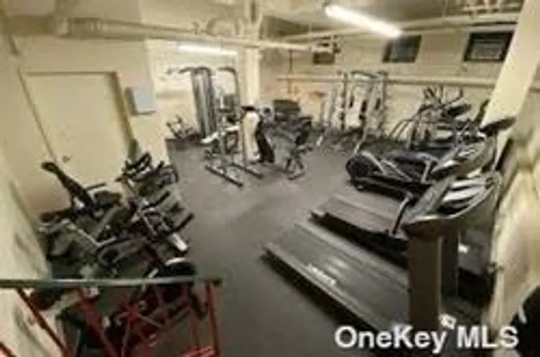 New York City Real Estate | View 32-23 90th Street, 106 | room 8 | View 9