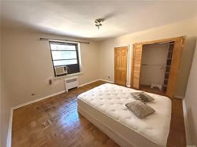 New York City Real Estate | View 32-23 90th Street, 106 | room 7 | View 8
