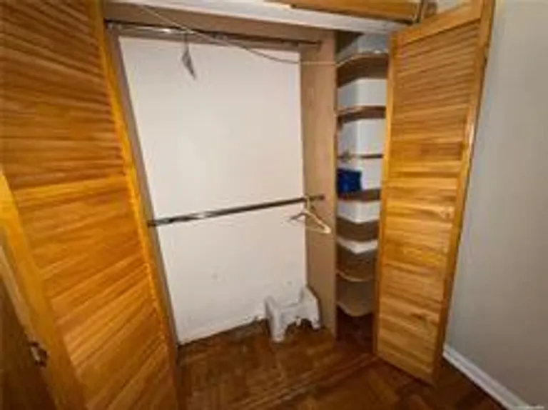 New York City Real Estate | View 32-23 90th Street, 106 | room 6 | View 7