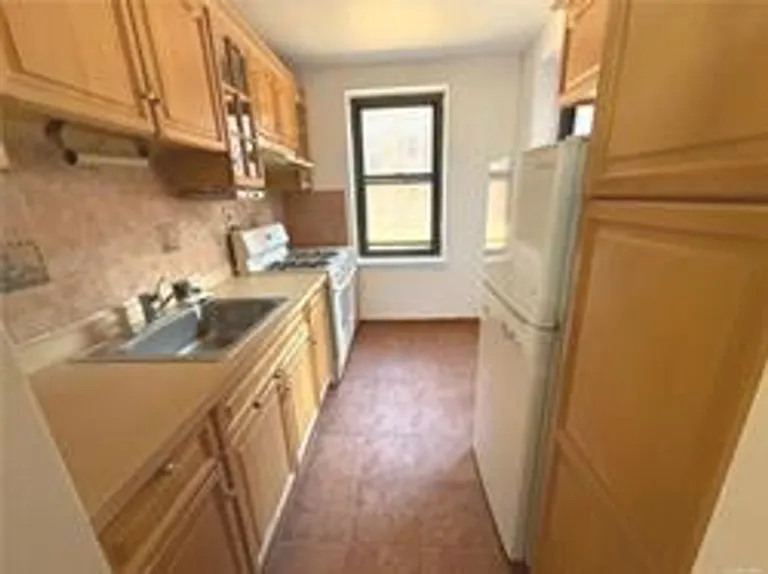 New York City Real Estate | View 32-23 90th Street, 106 | room 3 | View 4
