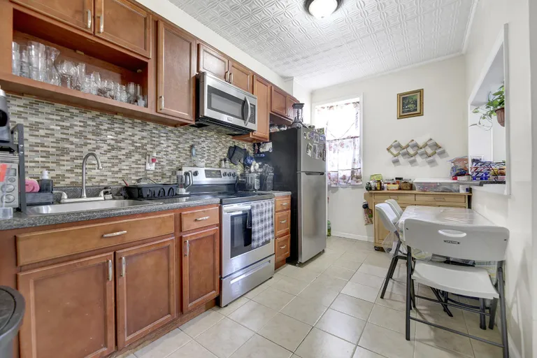 New York City Real Estate | View 21-06 Rene Court | room 1 | View 3