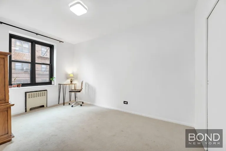 New York City Real Estate | View 32-42 91st Street, 303 | room 2 | View 3