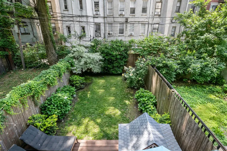 New York City Real Estate | View 42 Saint Marks Place, 1 | room 20 | View 21