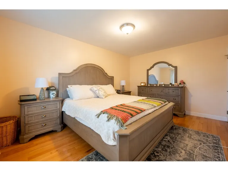 New York City Real Estate | View 226-52 Kingsbury Avenue, 2 | room 7 | View 8