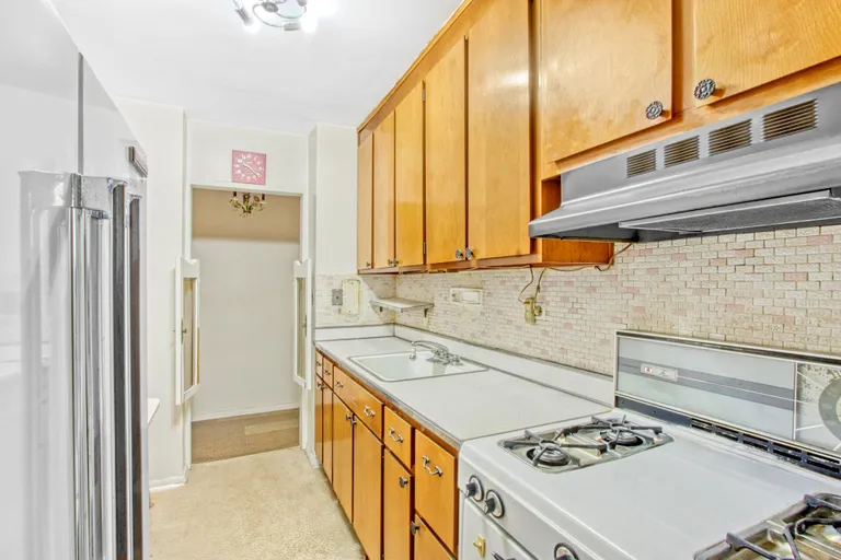 New York City Real Estate | View 2940 West 5th Street, 10F | room 2 | View 3