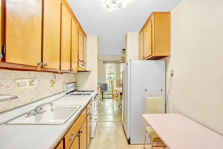 New York City Real Estate | View 2940 West 5th Street, 10F | room 4 | View 5