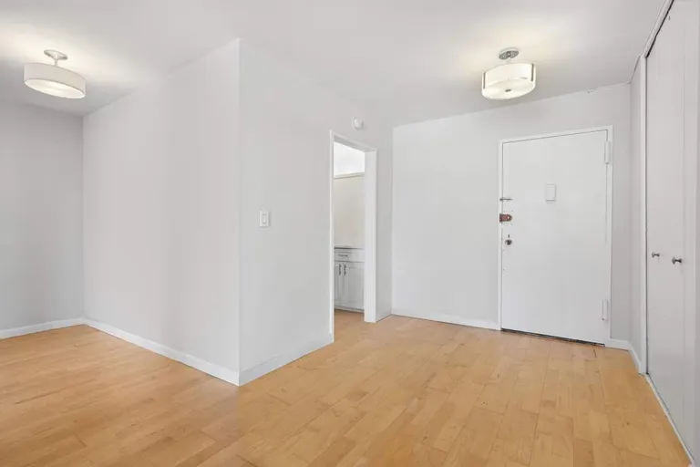 New York City Real Estate | View 579 West 215th Street, 9D | room 5 | View 6