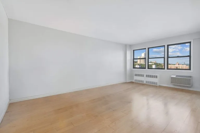 New York City Real Estate | View 579 West 215th Street, 9D | room 1 | View 2