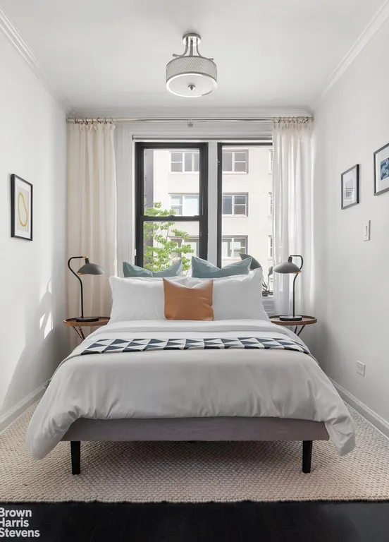 New York City Real Estate | View 100 West 12th Street, 5F | room 2 | View 3