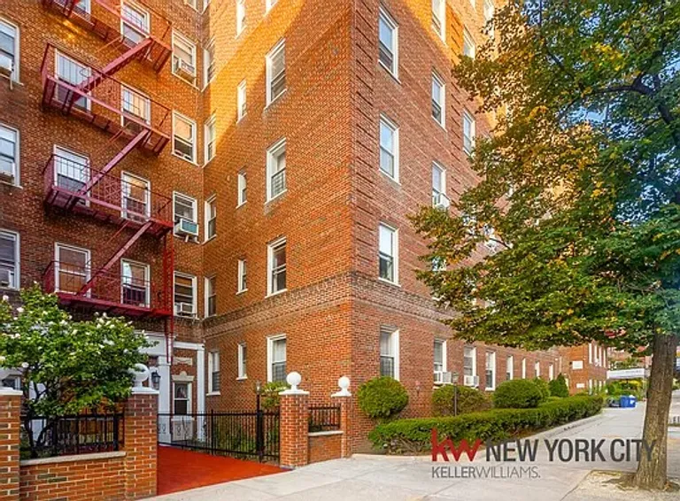 New York City Real Estate | View 63-109 Saunders Street, D11 | room 14 | View 15