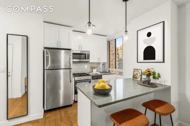 New York City Real Estate | View 263 West End Avenue, 11E | room 2 | View 3