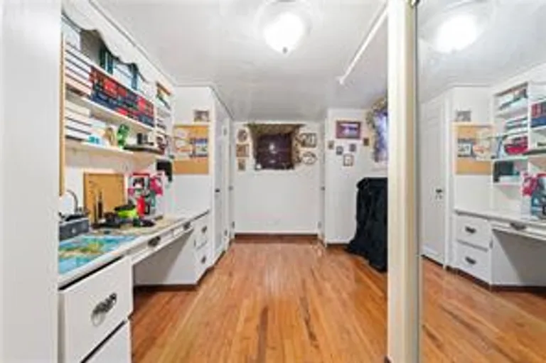 New York City Real Estate | View 194 Falmouth Street, * | room 25 | View 26