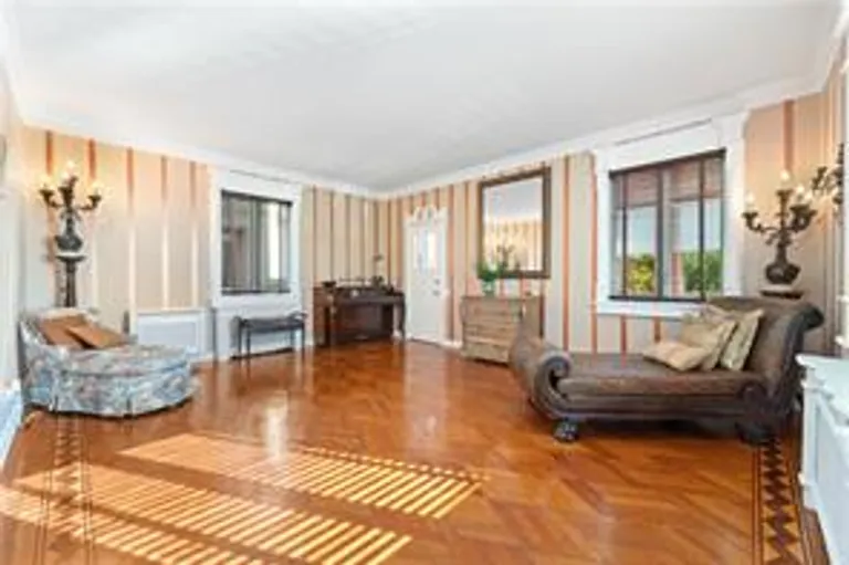 New York City Real Estate | View 194 Falmouth Street, * | room 6 | View 7