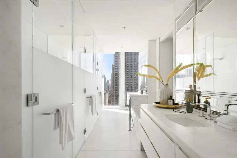 New York City Real Estate | View 20 West 53rd Street, 43 | room 9 | View 10