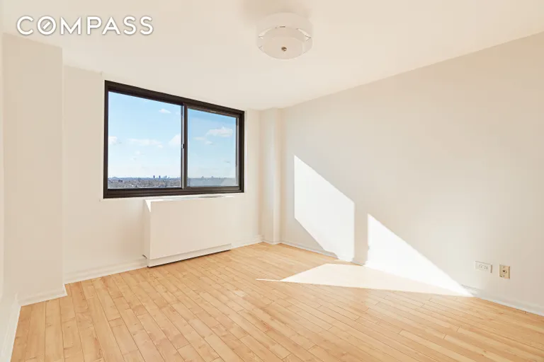New York City Real Estate | View 2 Bay Club Drive, 15G | room 9 | View 10