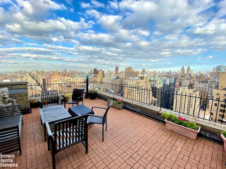 New York City Real Estate | View 263 West End Avenue, 15B | room 6 | View 7