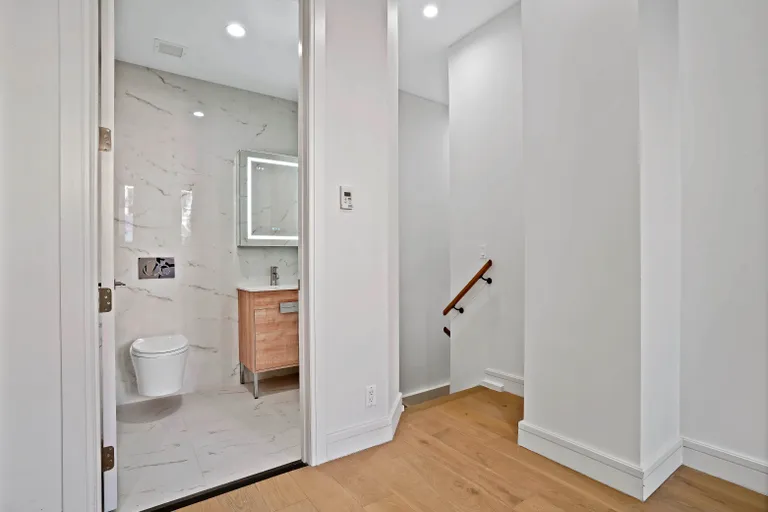 New York City Real Estate | View 316 22nd Street, 1C | room 13 | View 14