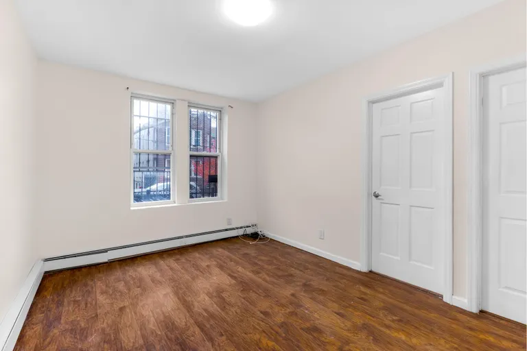 New York City Real Estate | View 363 Amboy Street | room 2 | View 3