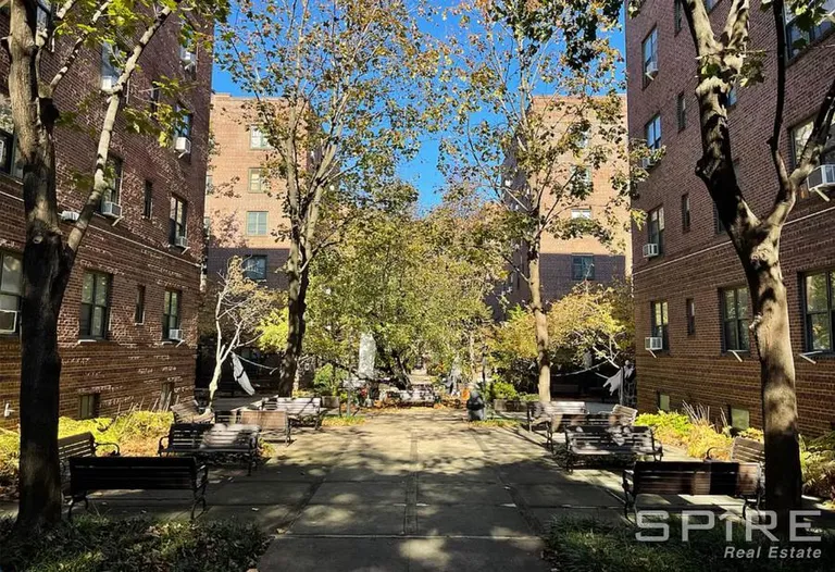 New York City Real Estate | View 34-40 79th Street, 2H | room 2 | View 3