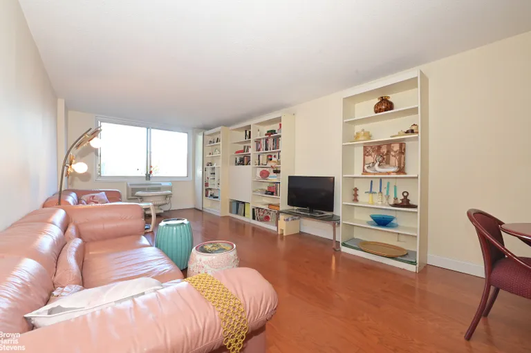 New York City Real Estate | View 118-17 Union Turnpike, 2F | room 3 | View 4