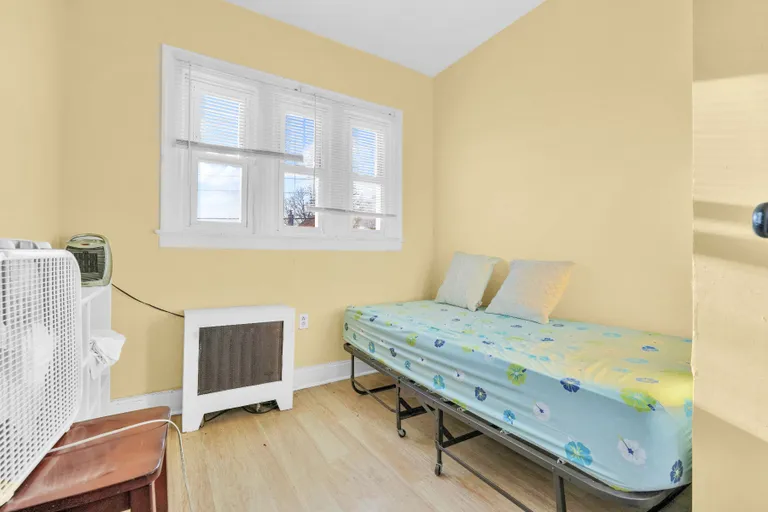 New York City Real Estate | View 150-43 114th Road, * | room 8 | View 9