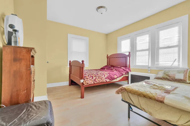 New York City Real Estate | View 150-43 114th Road, * | room 7 | View 8