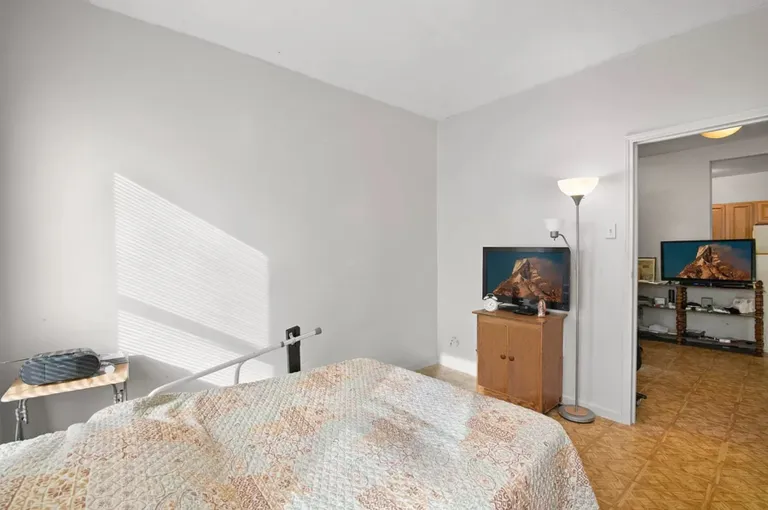 New York City Real Estate | View 414 61st Street, 4A | room 4 | View 5