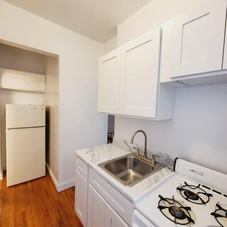 New York City Real Estate | View Cooper Street | room 21 | View 22