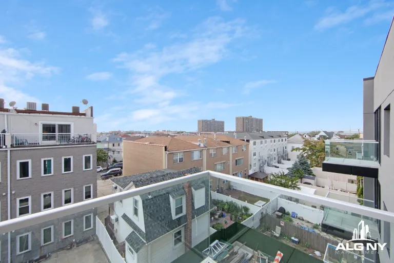 New York City Real Estate | View Beach 96th Street | room 6 | View 7