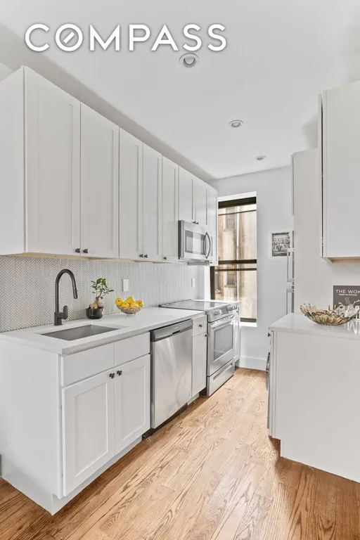 New York City Real Estate | View 17 East 17th Street, B5 | room 3 | View 4
