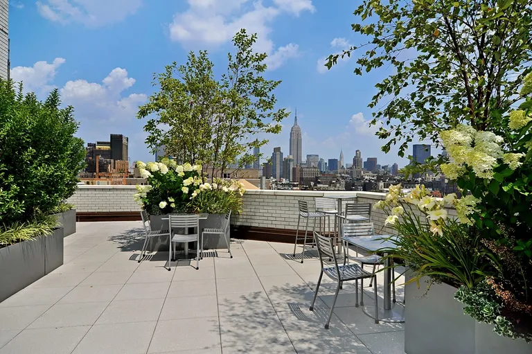 The Cambridge House | 175 West 13th Street, Manhattan | Corcoran